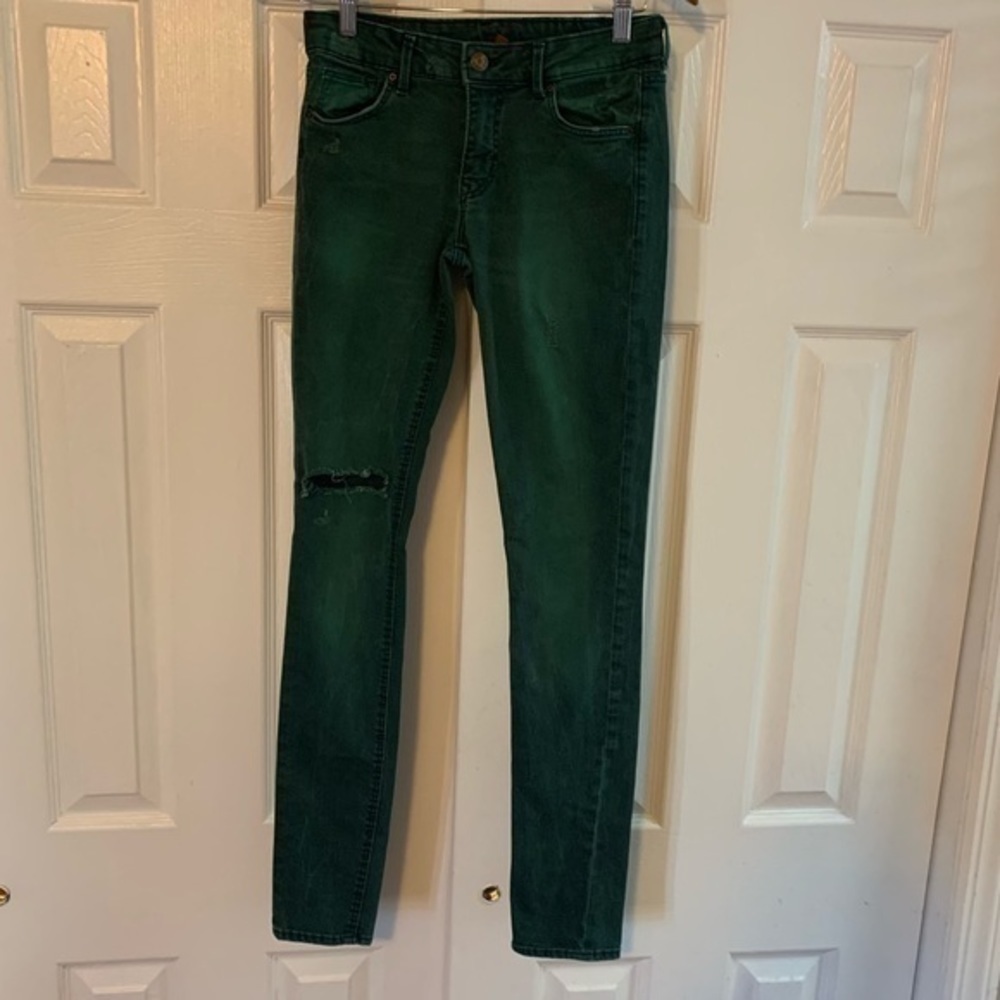 Divided Green Distressed Skinny Jeans Size 6